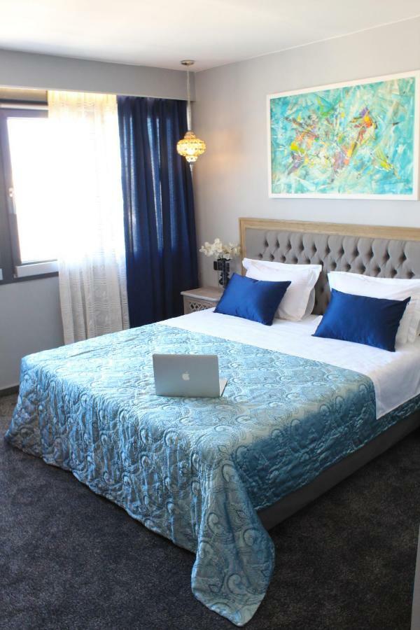 Luxury Split Apartment With View Exteriör bild